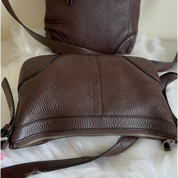 2 Coach Vintage EUC - Picture 2 of 15